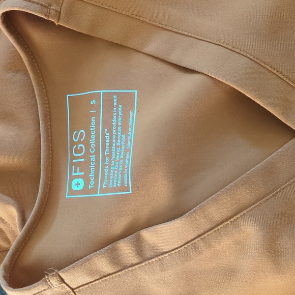 Figs Tan Scrub Set - Picture 2 of 4